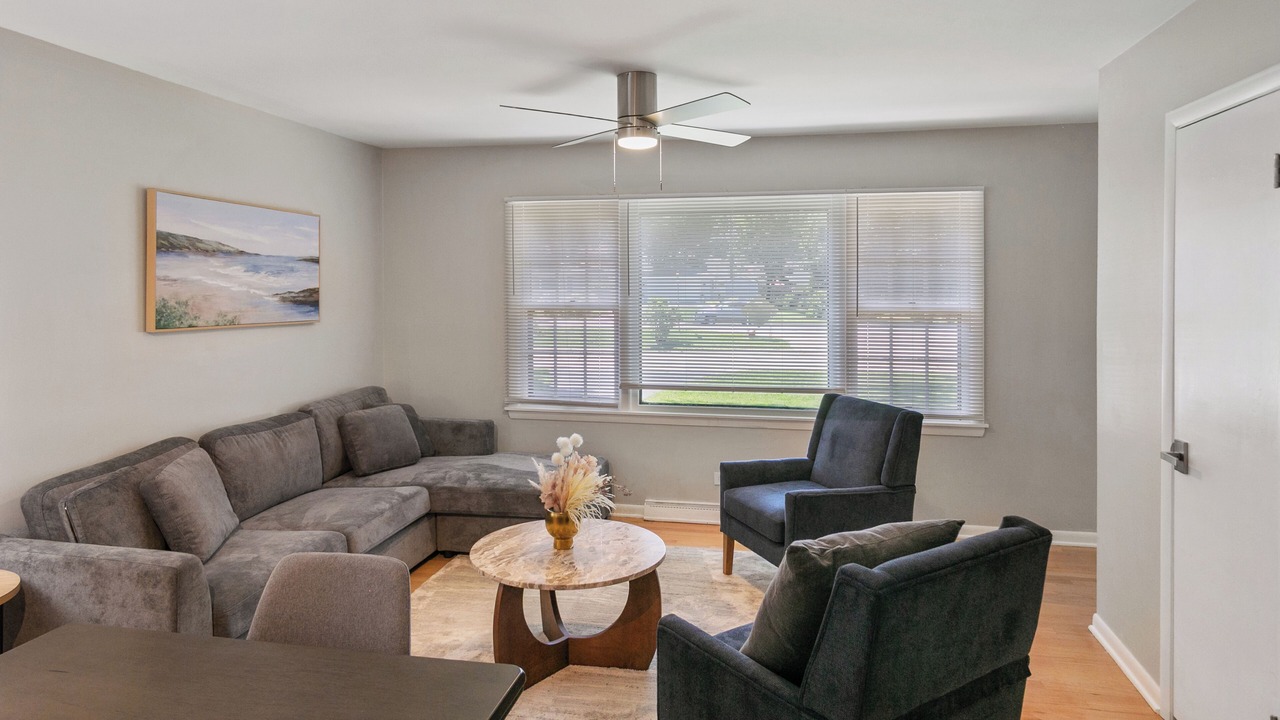 Photo of Livingroom in Libertyville