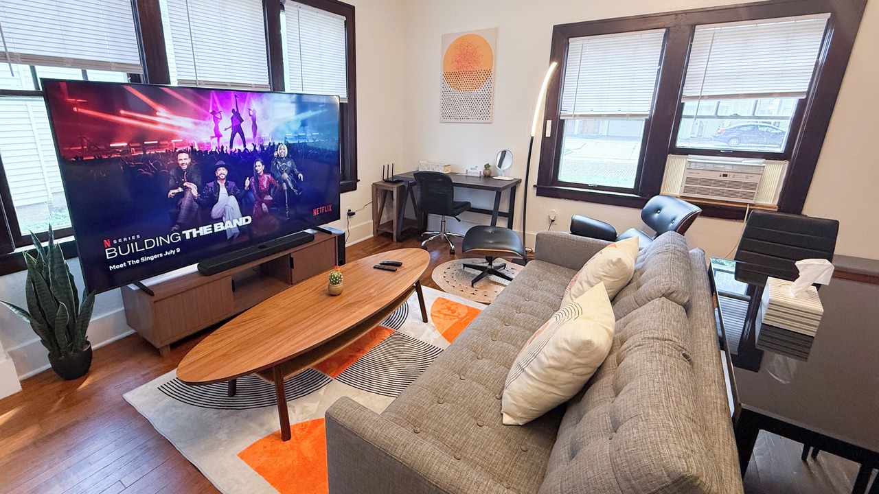 Photo of Livingroom in Urbana