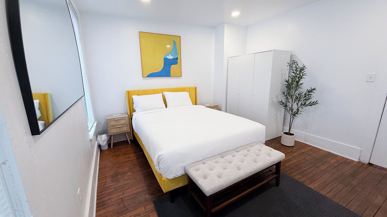 Photo of Bedroom in Urbana
