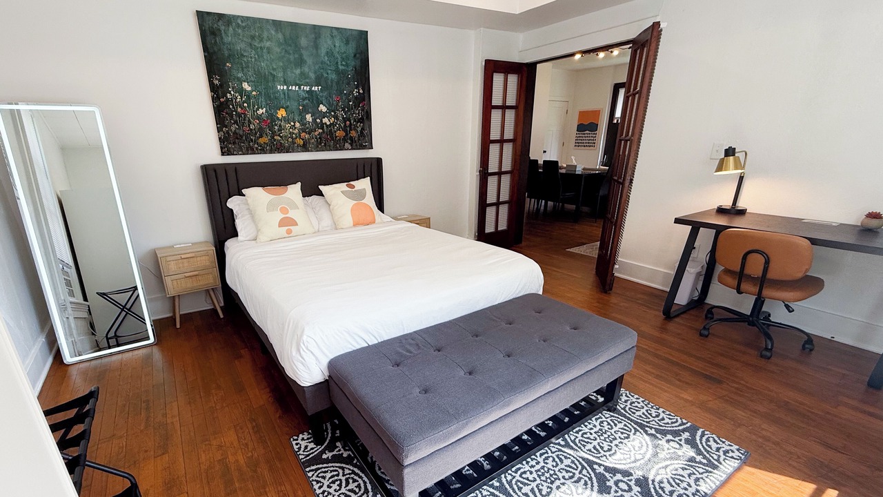 Photo of Bedroom in Urbana