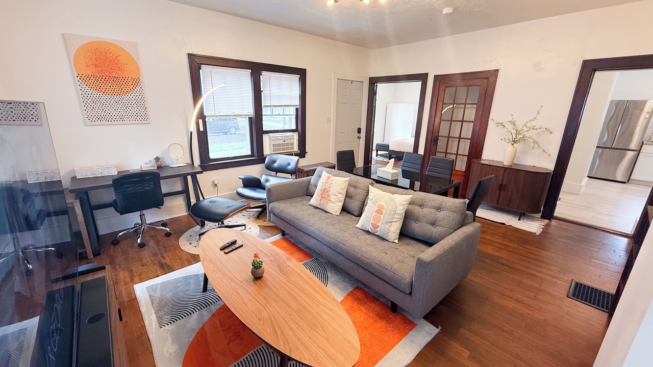 Photo of Livingroom in Urbana