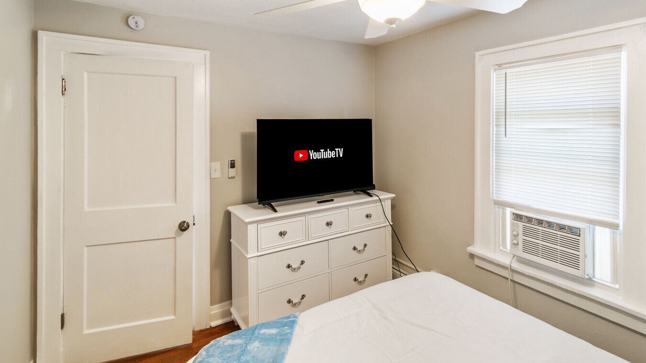Photo of Bedroom in Highwood