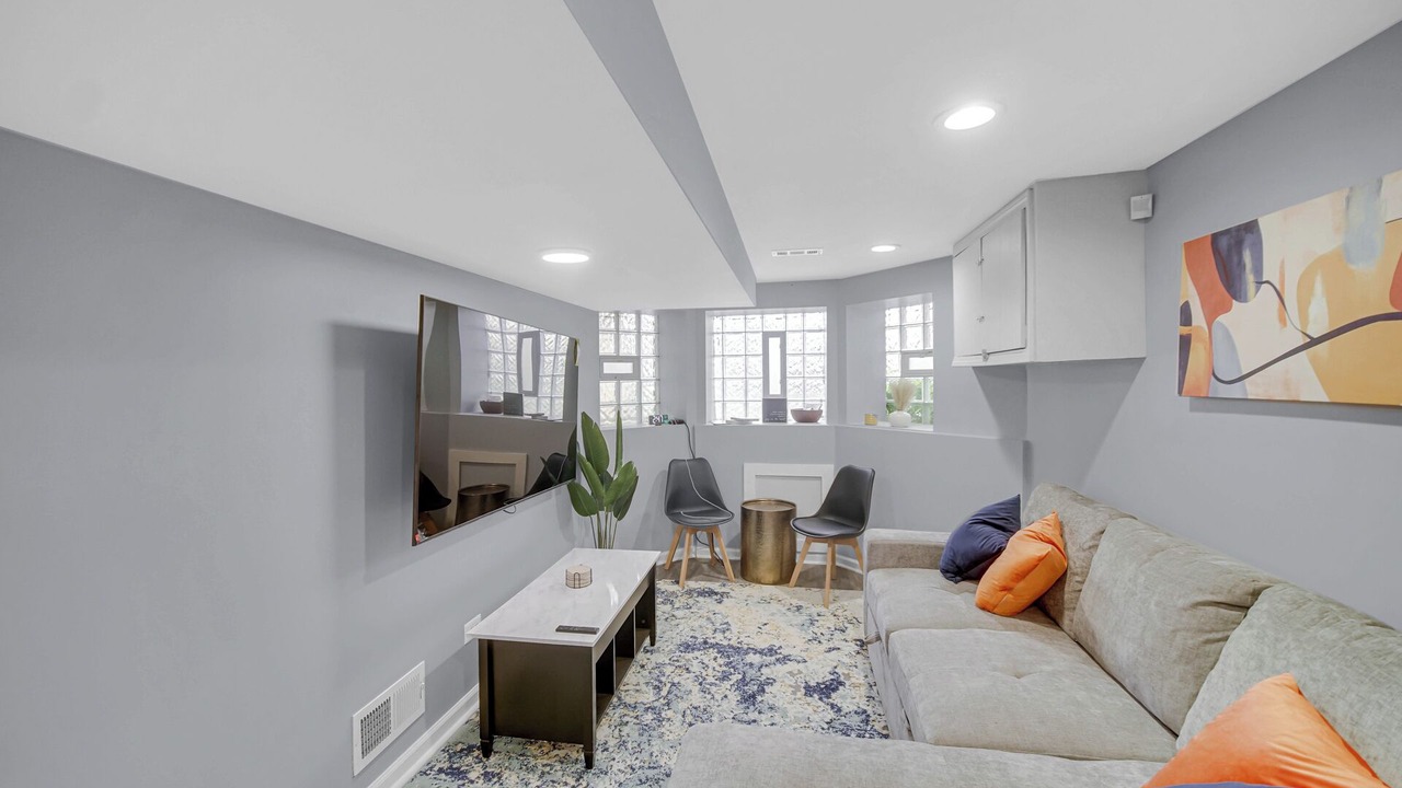 Photo of Livingroom in Woodlawn