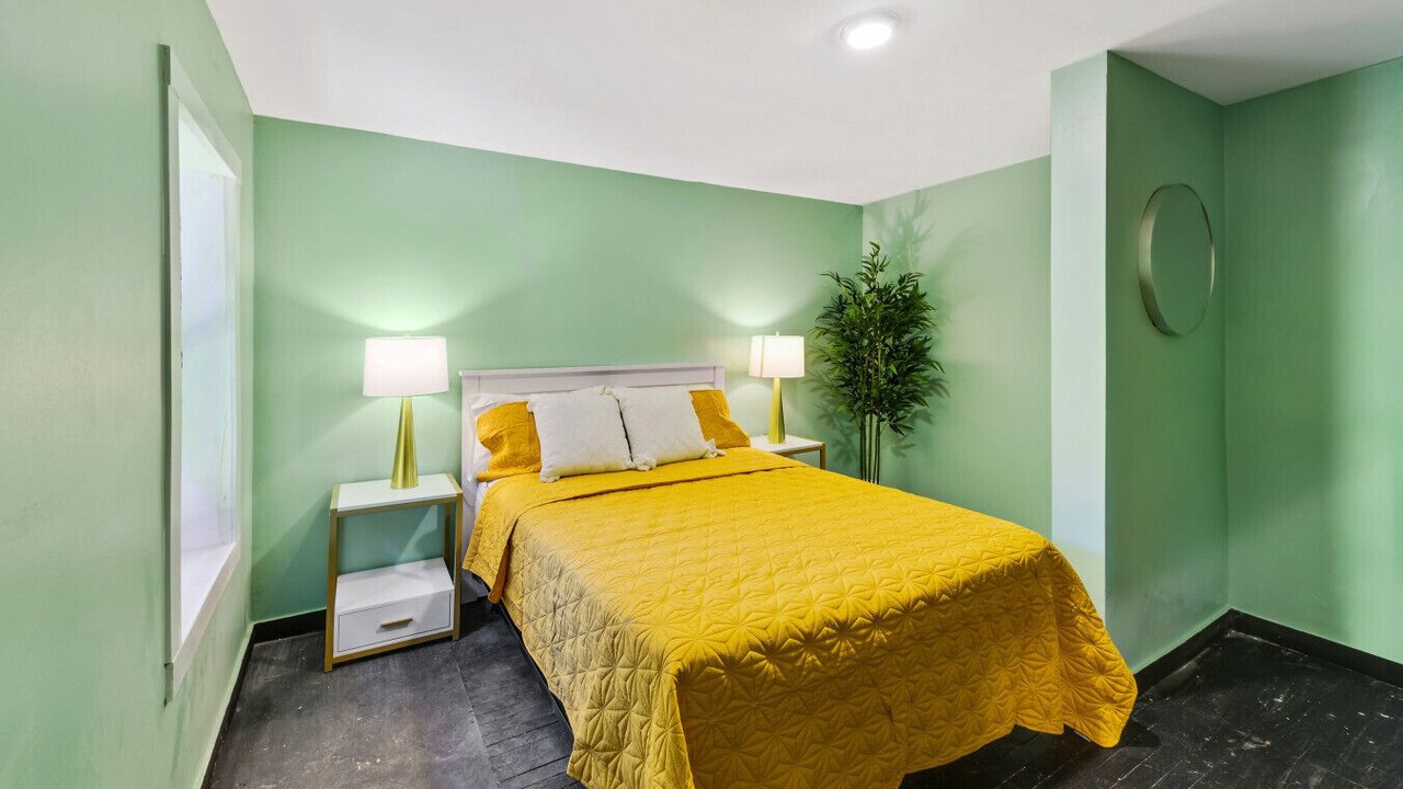 Photo of Bedroom in Fox Lake