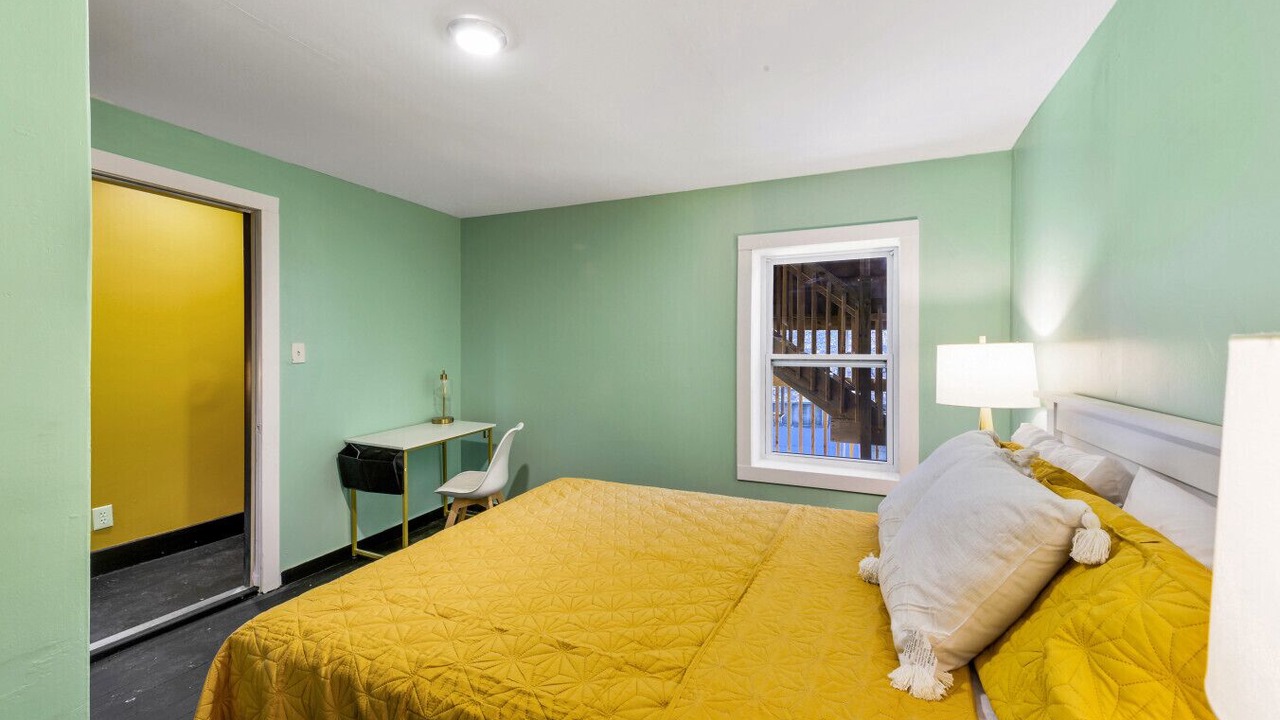 Photo of Bedroom in Fox Lake
