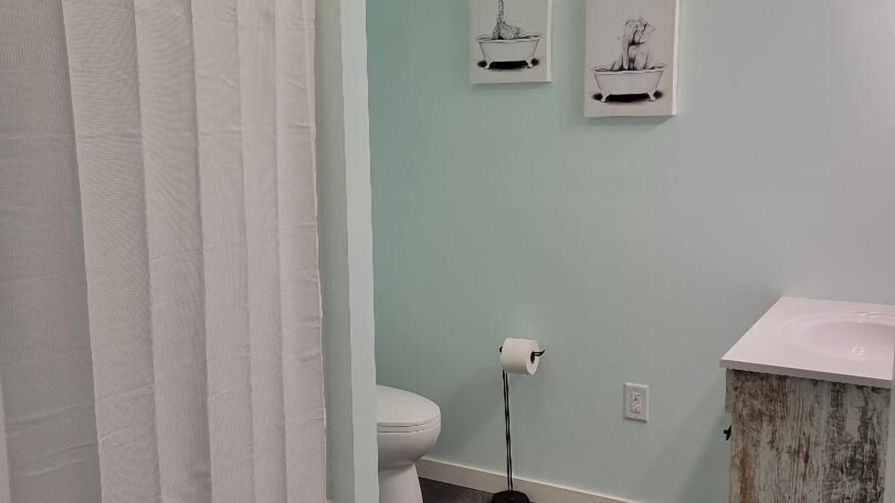 Photo of Bathroom in Hoopeston