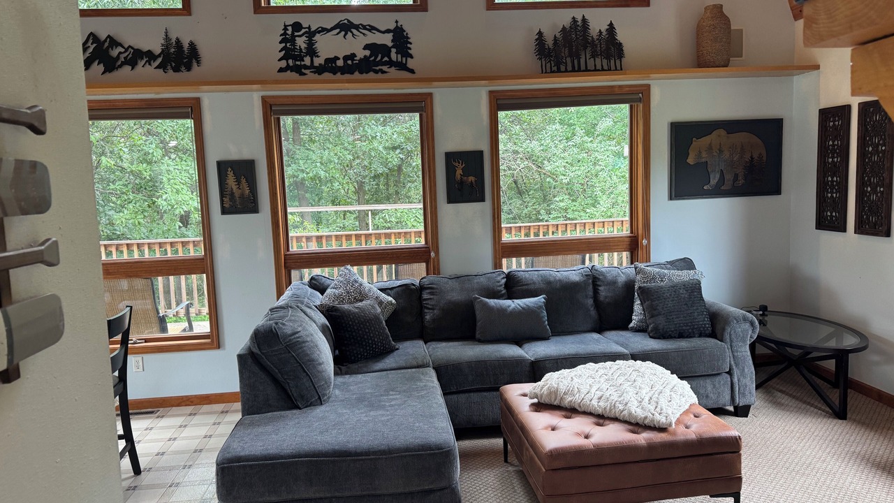 Photo of Livingroom in Adair