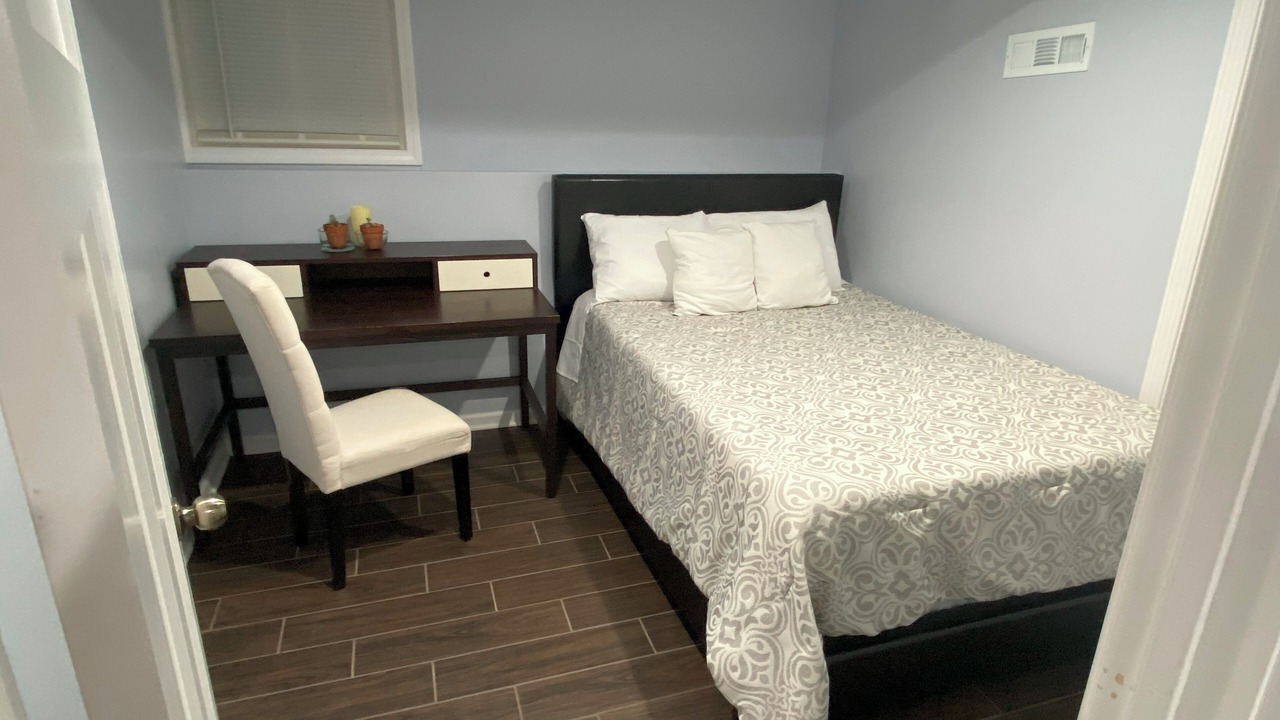 Photo of Bedroom in West Lawn
