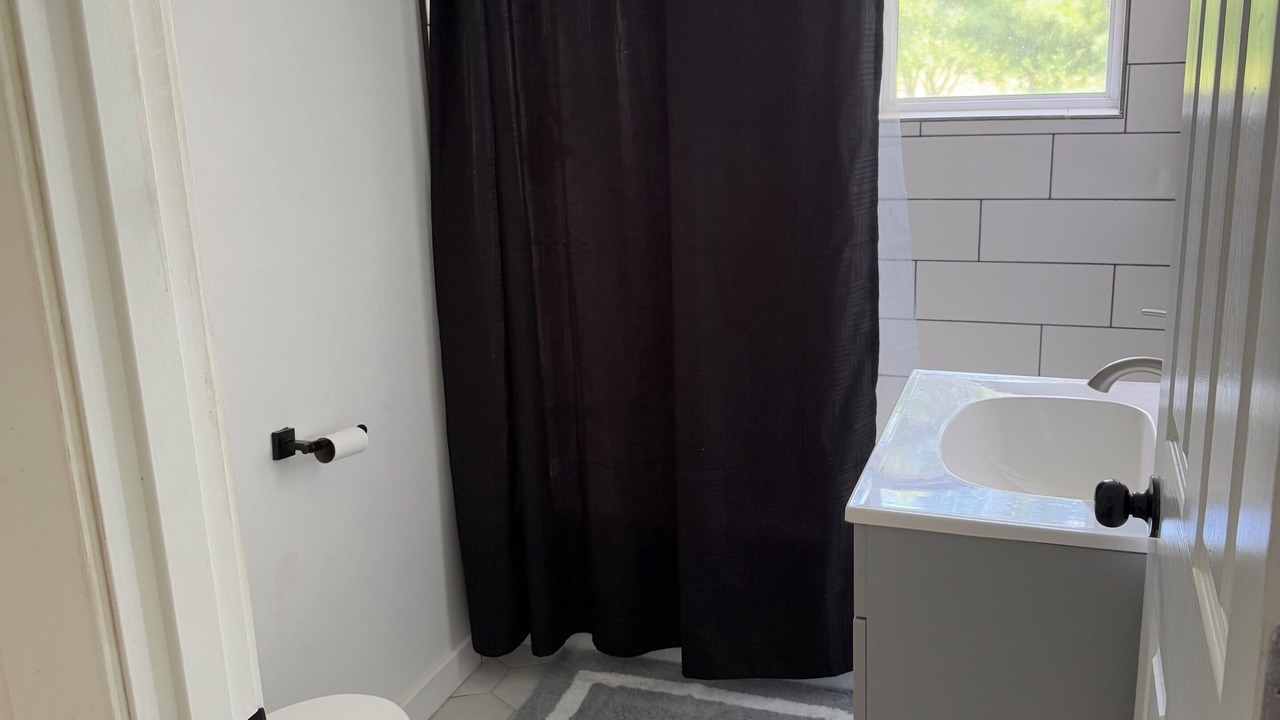 Photo of Bathroom in Nauvoo