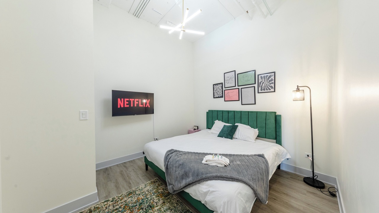 Photo of Bedroom in Near South Side