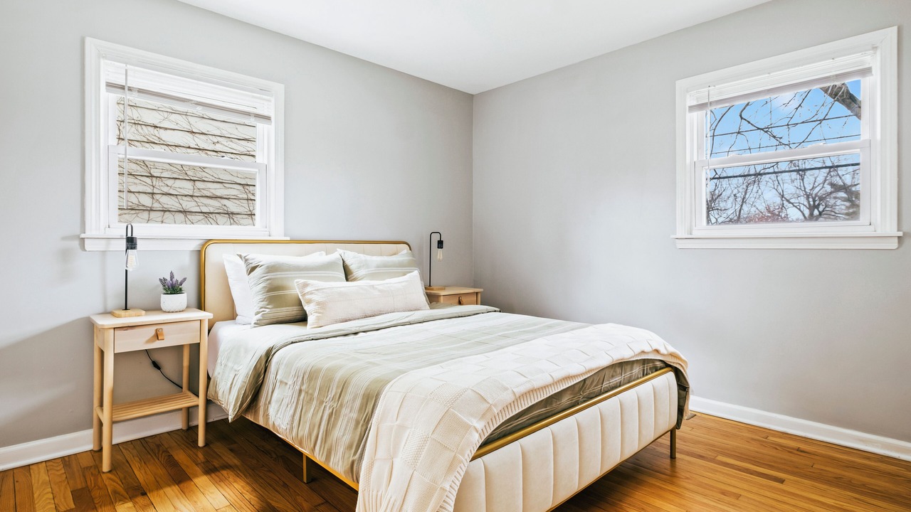 Photo of Bedroom in Homewood