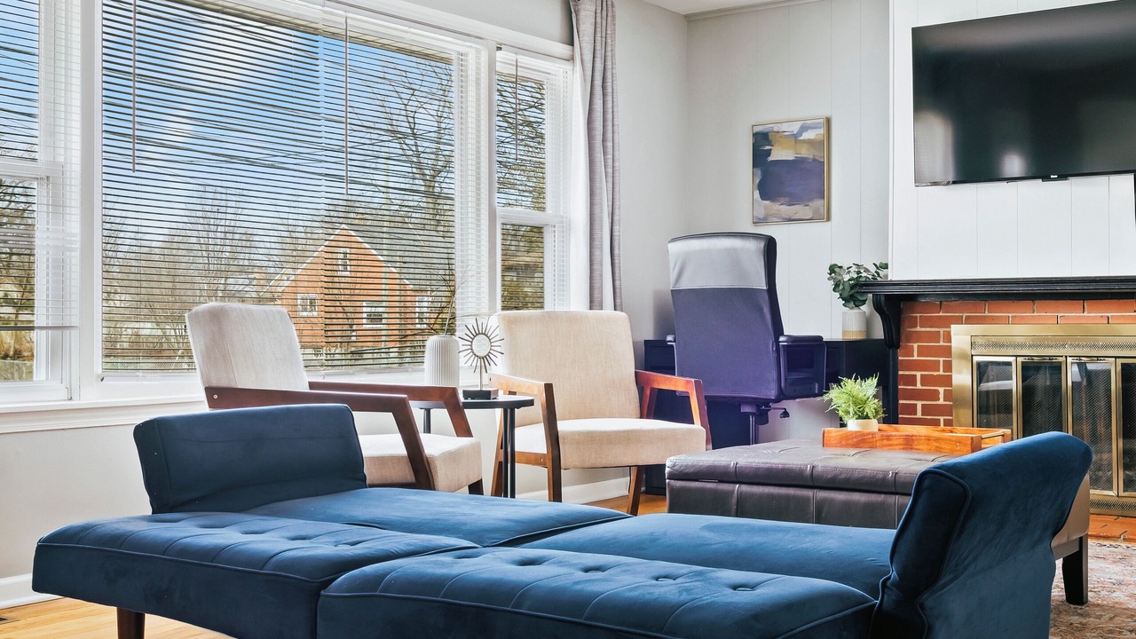 Photo of Livingroom in Homewood