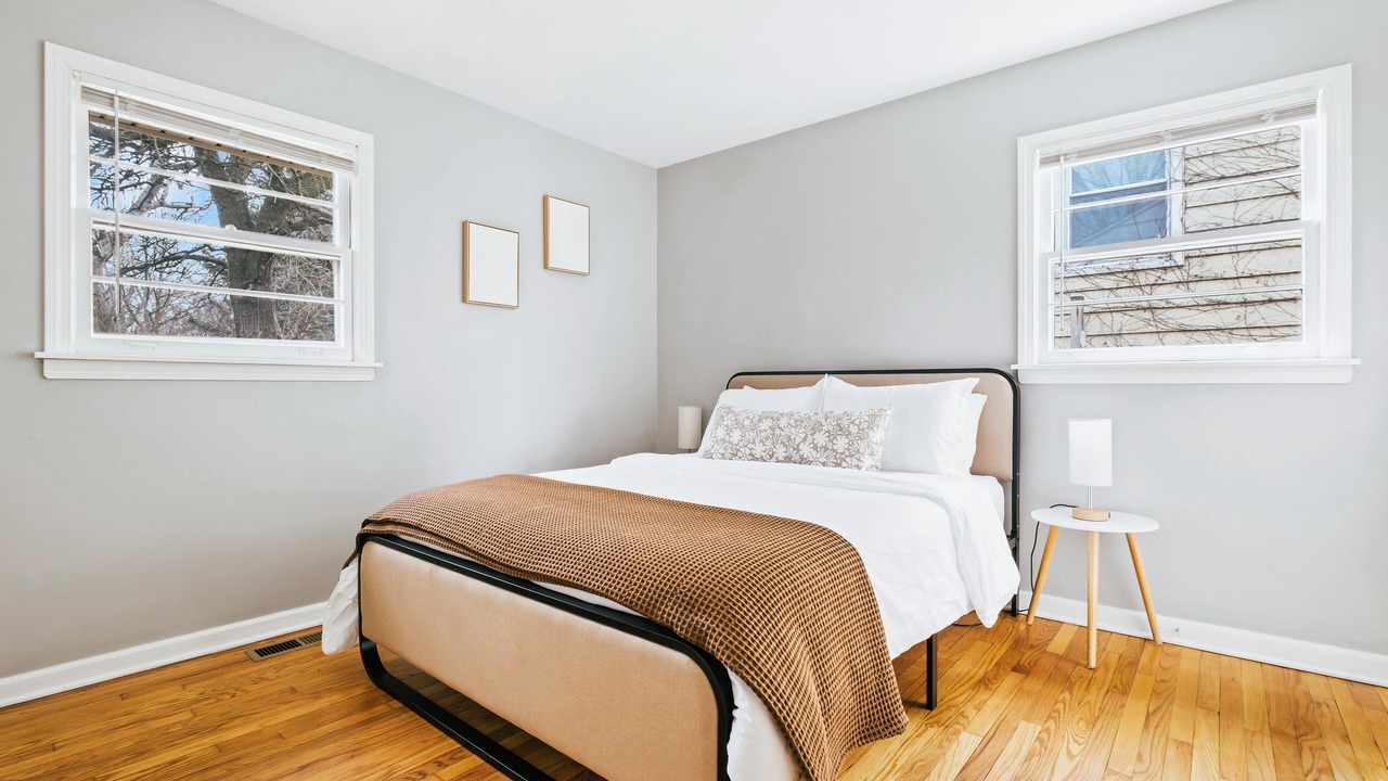 Photo of Bedroom in Homewood
