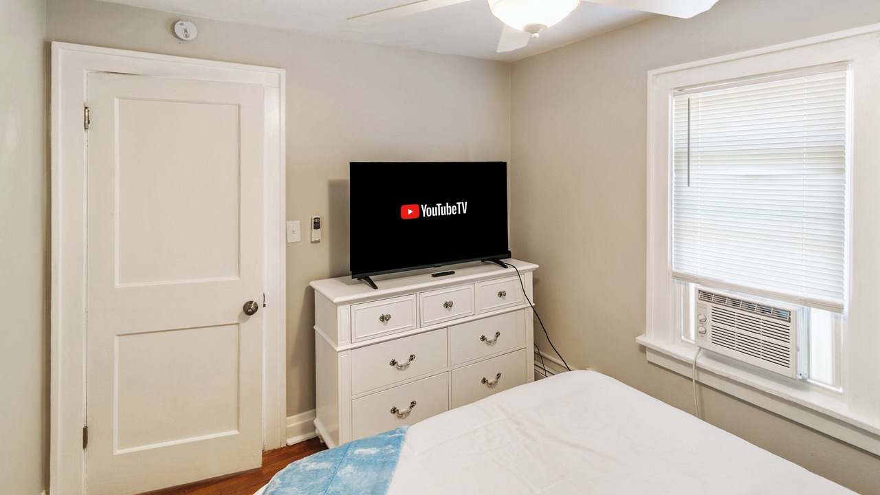 Photo of Bedroom in Highwood
