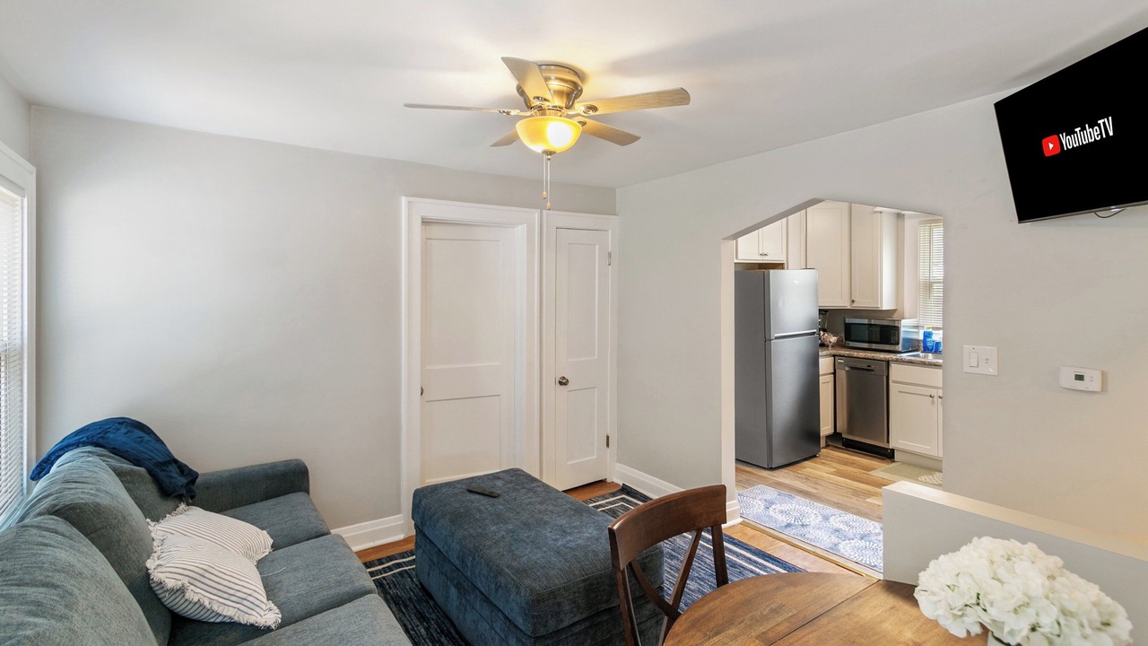 Photo of Livingroom in Highwood