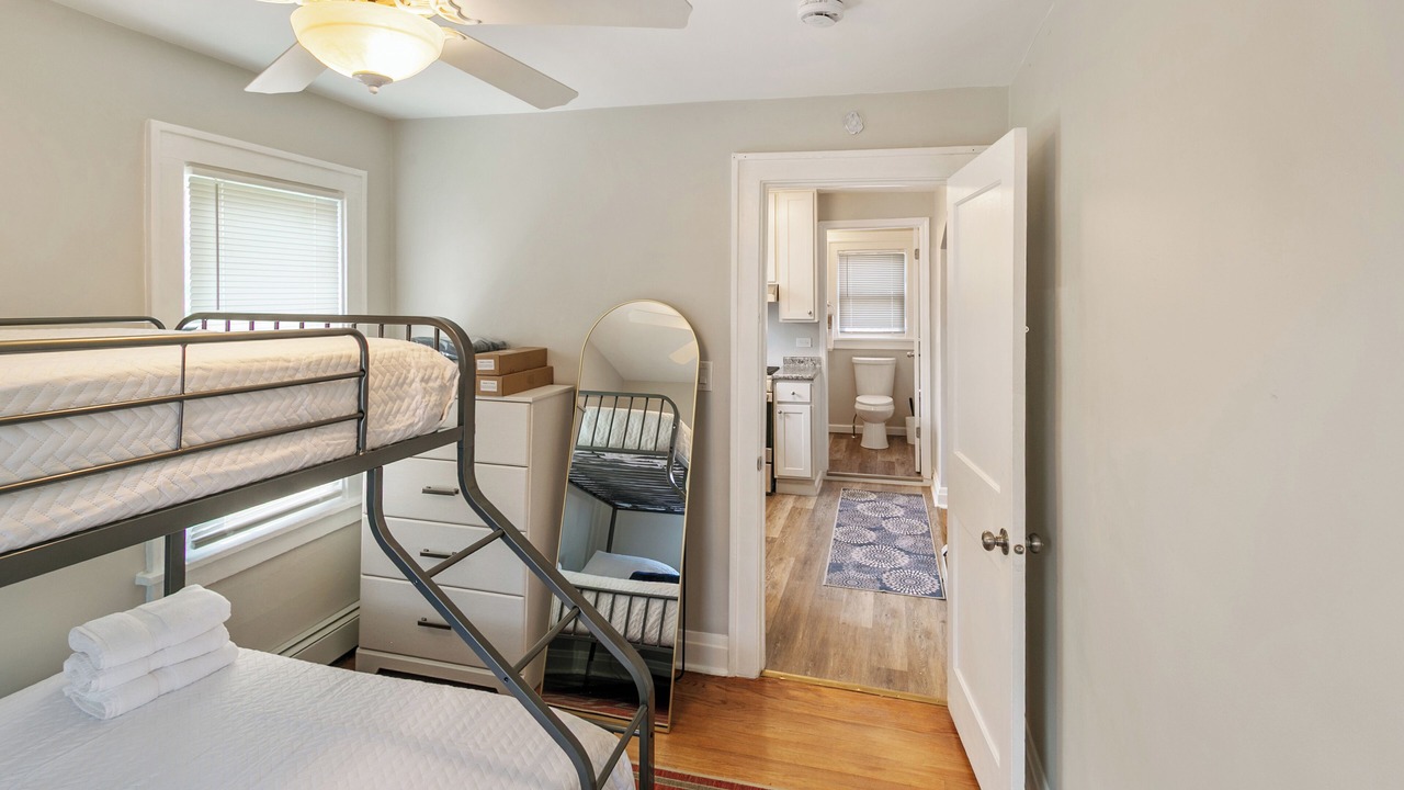 Photo of Bedroom in Highwood