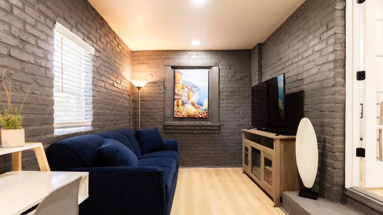 Photo of Livingroom in Dunlap