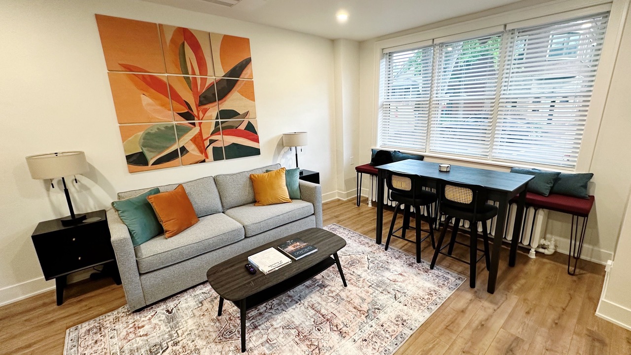 Photo of Livingroom in Evanston