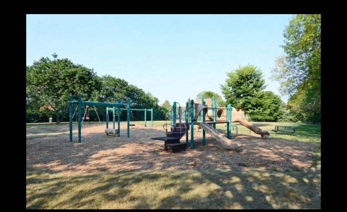 Photo of Others in Willowbrook