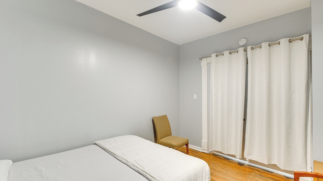 Photo of Bedroom in Galesburg