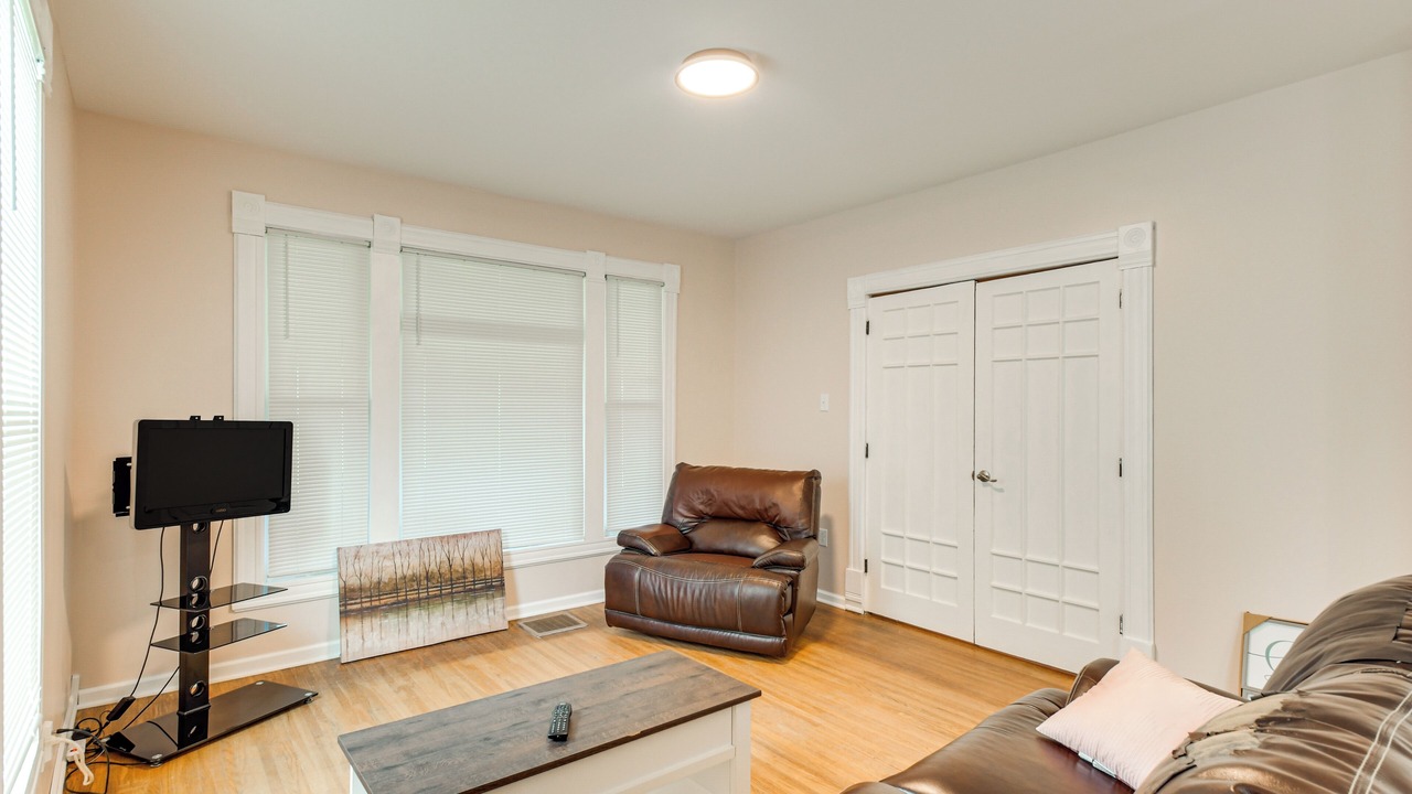 Photo of Livingroom in Galesburg