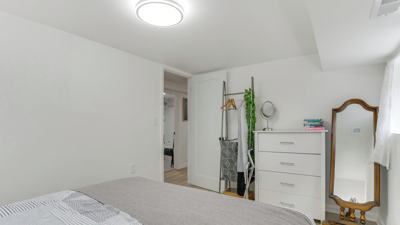 Photo of Bedroom in Belmont Cragin