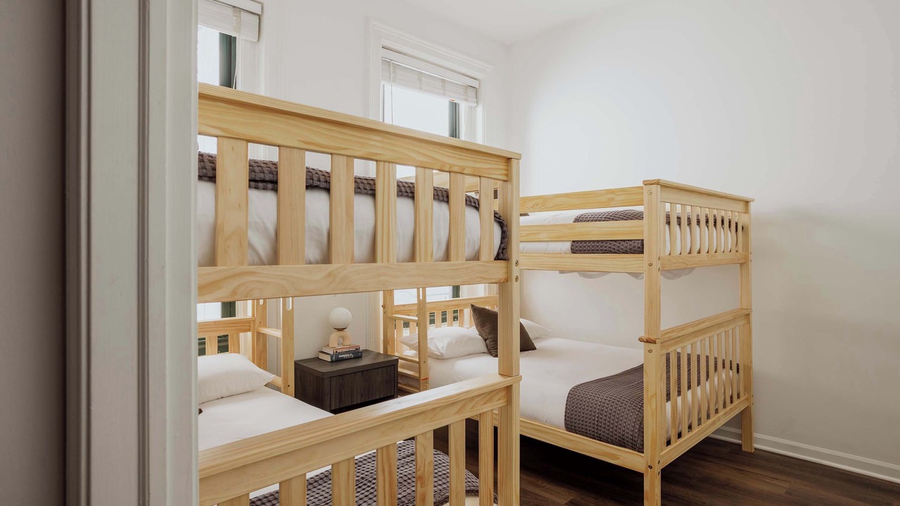 Photo of Bedroom in Rush and Division