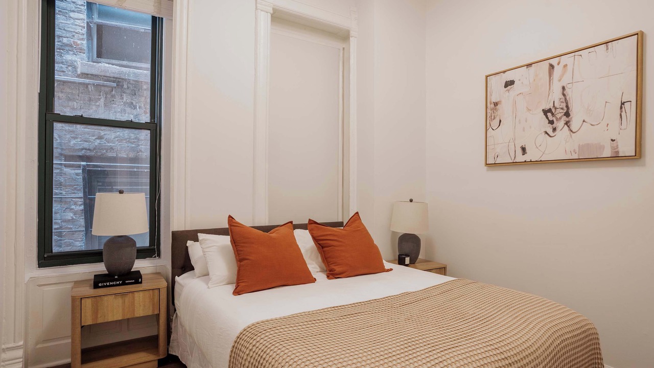 Photo of Bedroom in Rush and Division