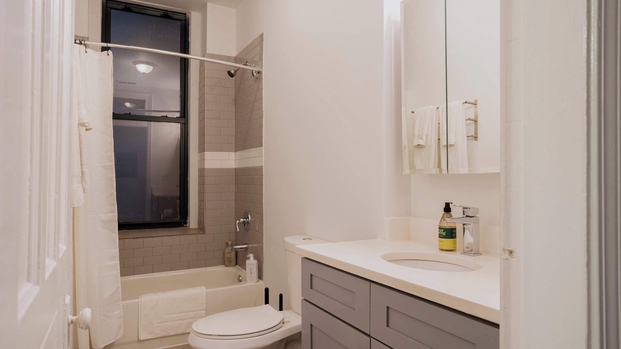 Photo of Bathroom in Rush and Division