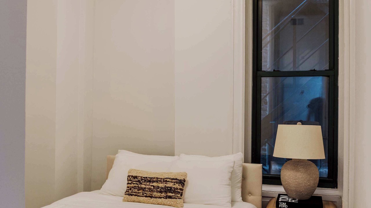 Photo of Bedroom in Rush and Division
