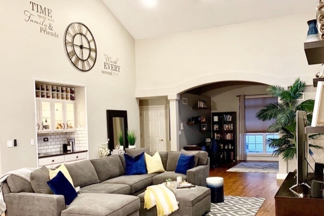 Photo of Livingroom in Fox Valley