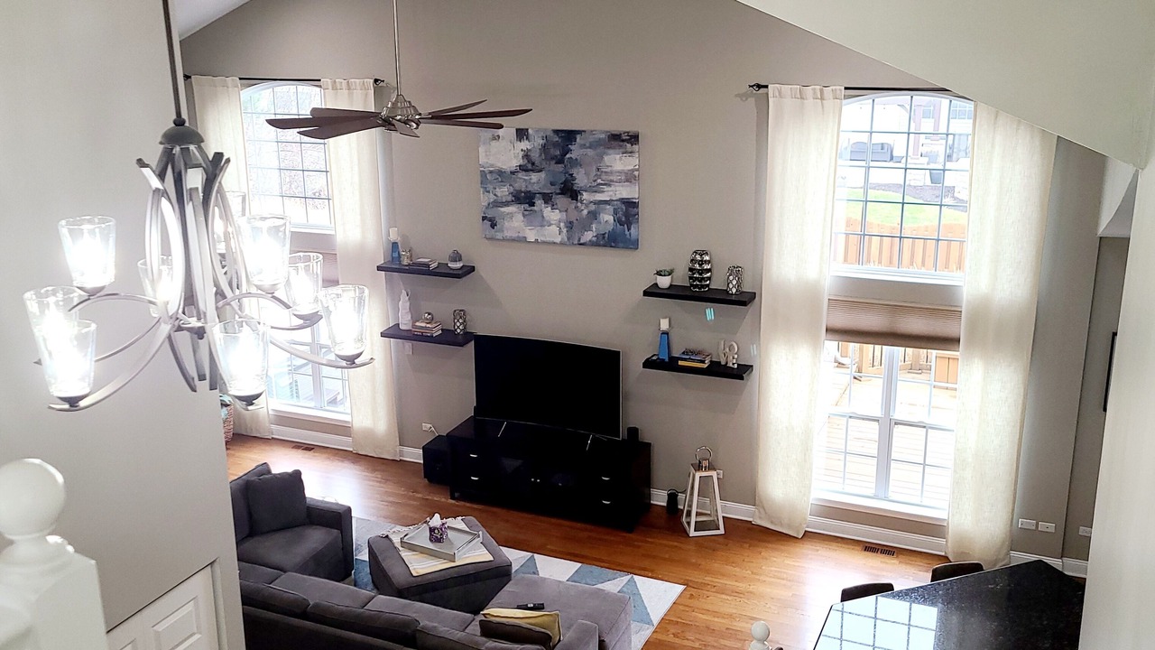 Photo of Livingroom in Fox Valley