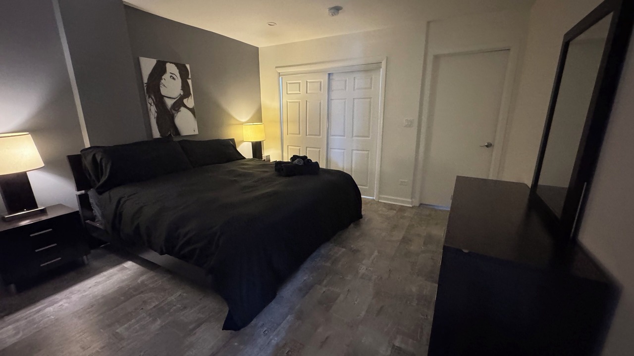 Photo of Bedroom in Old Town Triangle