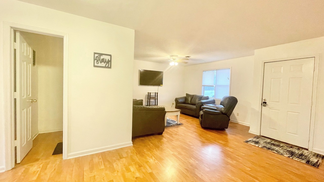 Photo of Livingroom in Cambria