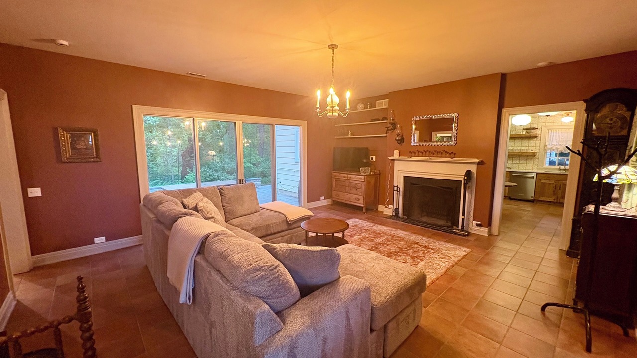 Photo of Livingroom in Fox Valley