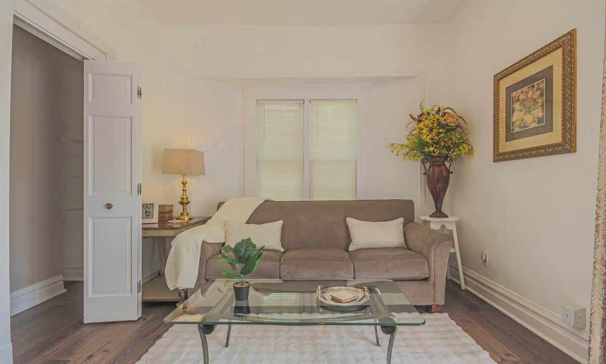 Photo of Livingroom in Forest Park