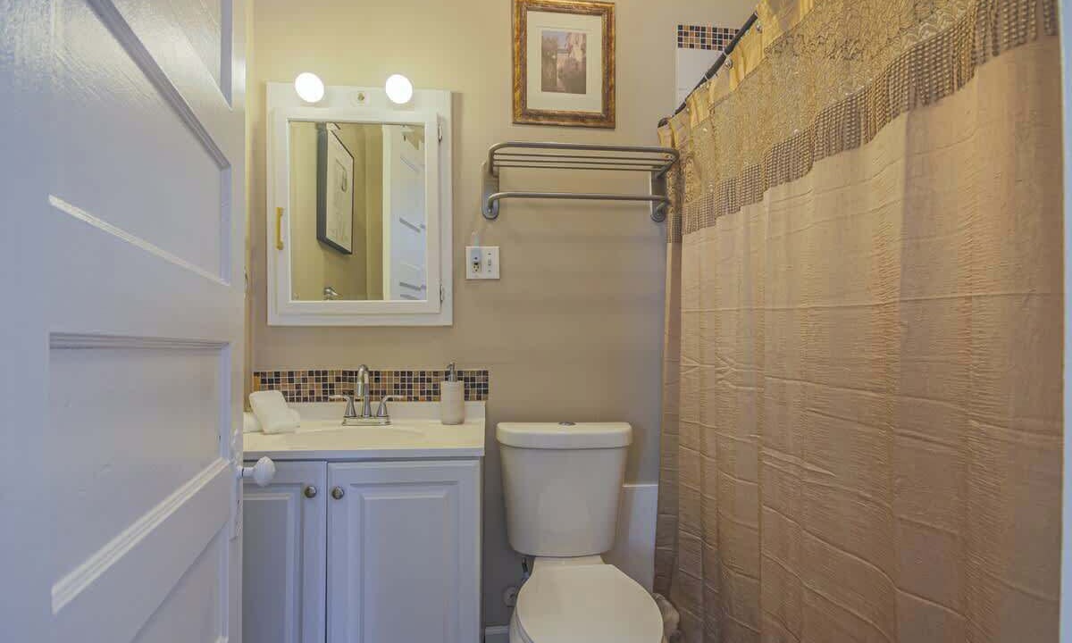 Photo of Bathroom in Forest Park