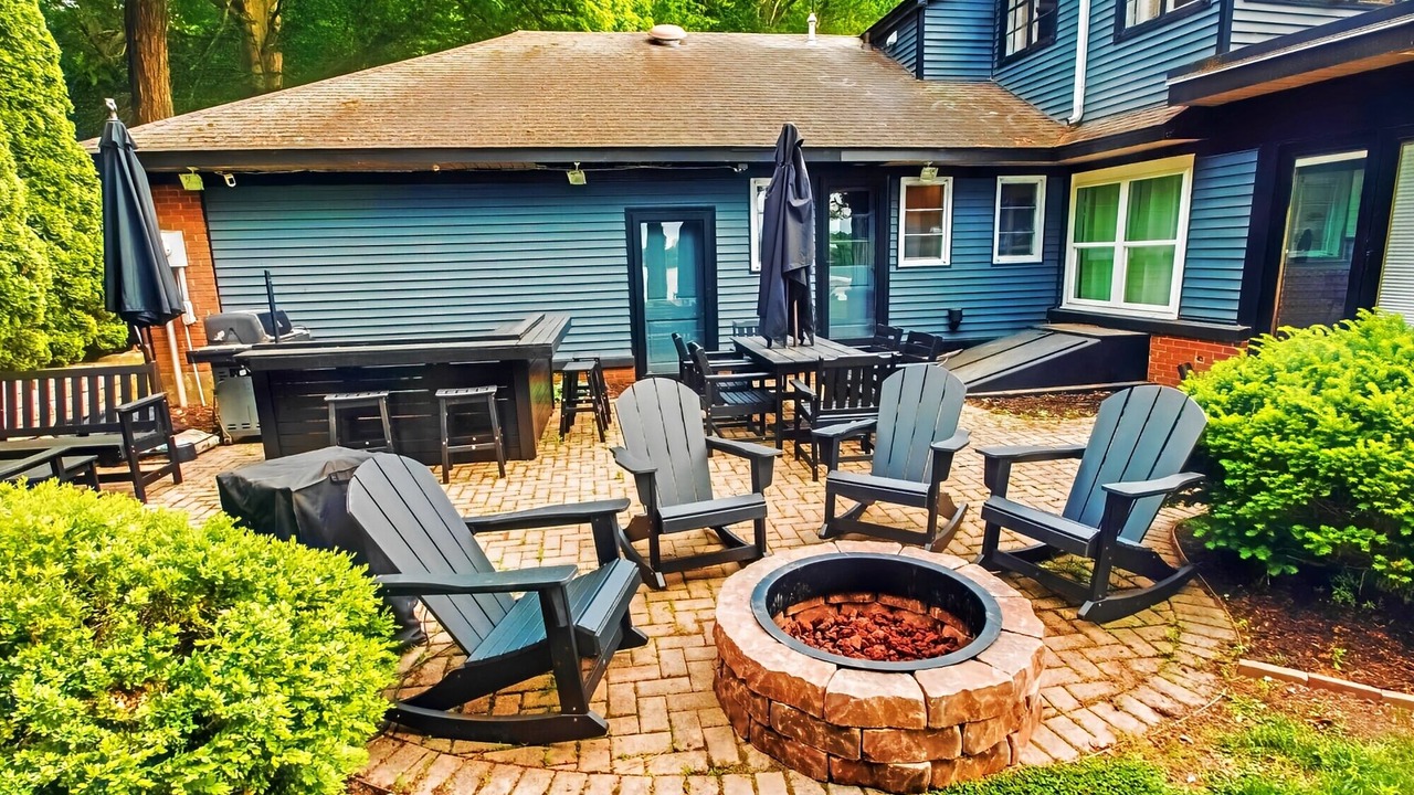 Photo of Outdoor in Armstrong