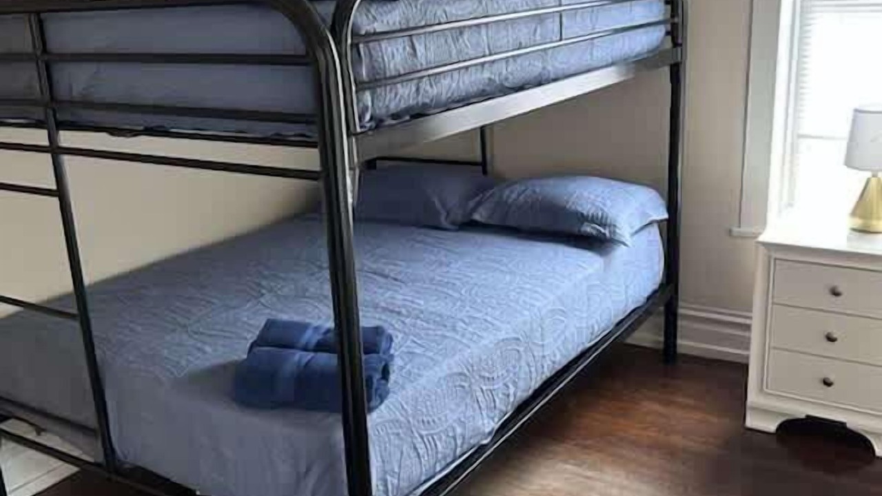Photo of Bedroom in Edgewater Beach