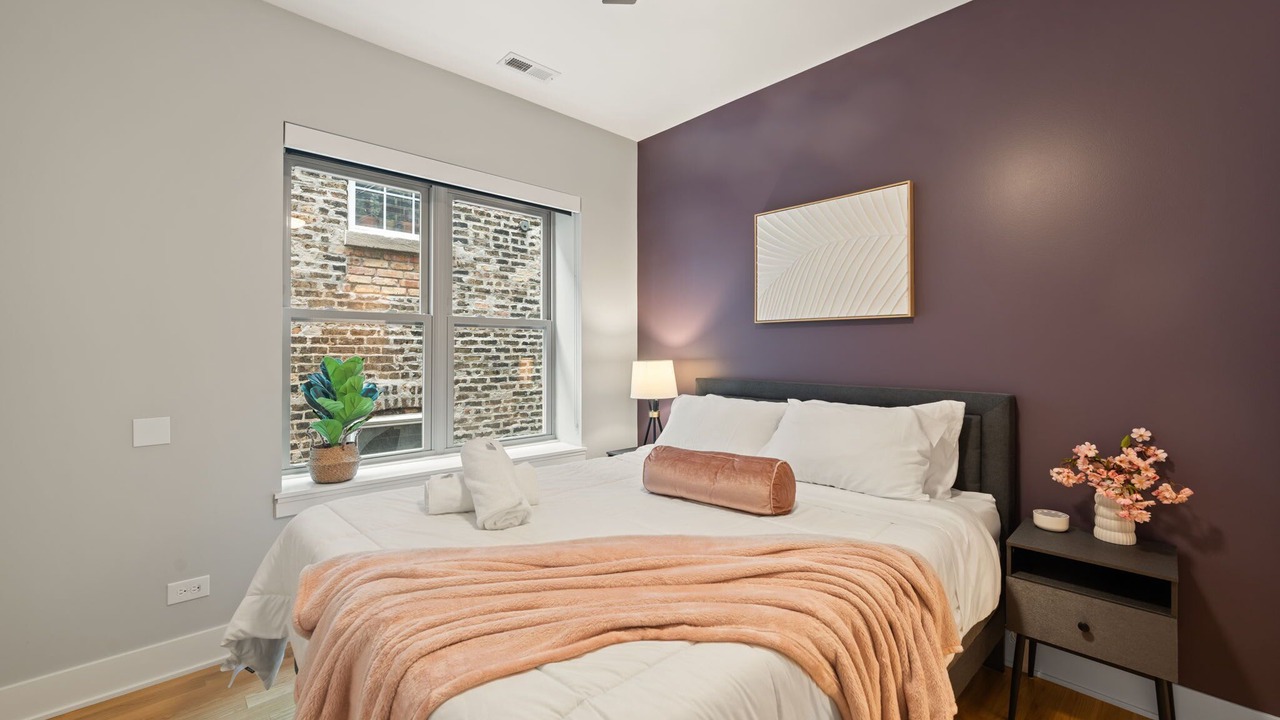 Photo of Bedroom in Heart of Chicago