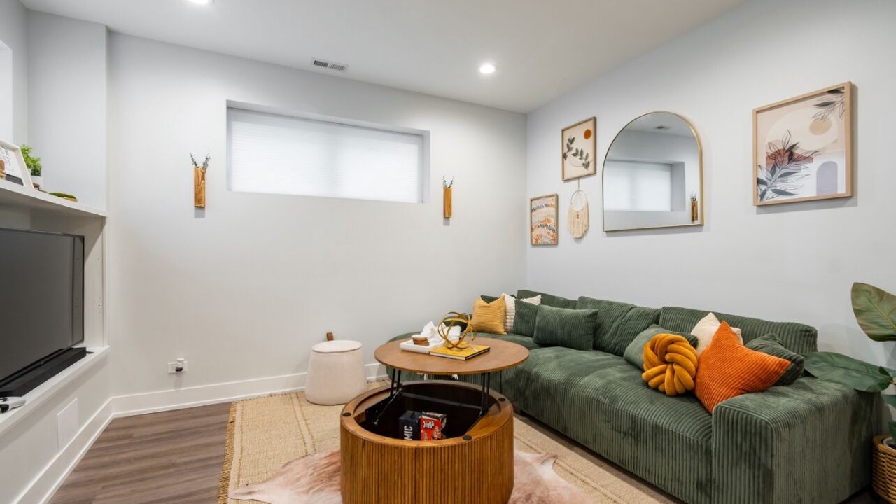 Photo of Livingroom in Woodlawn