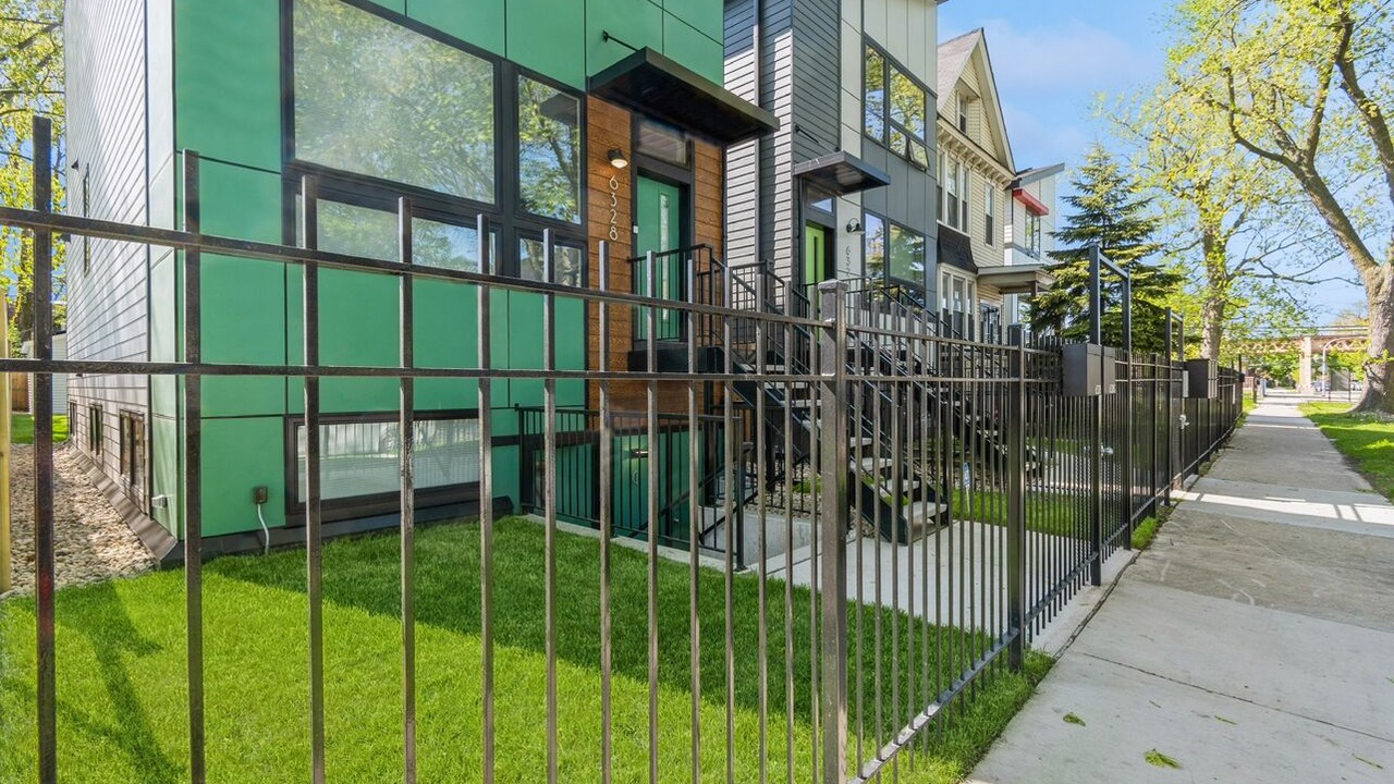 Photo of Outdoor in Woodlawn