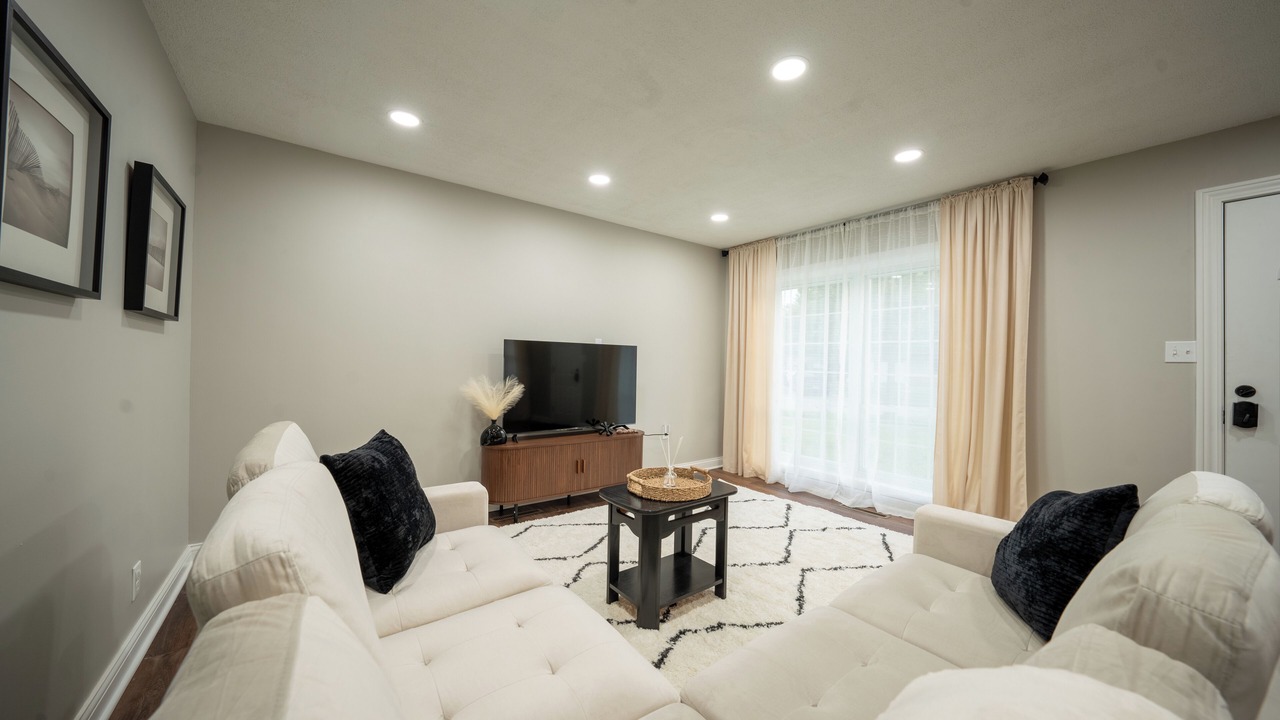 Photo of Livingroom in Streamwood