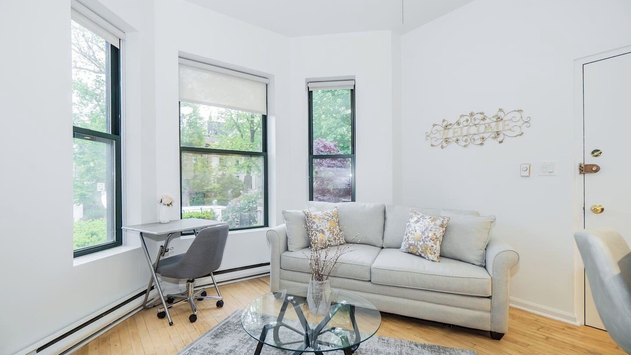 Photo of Livingroom in Park West