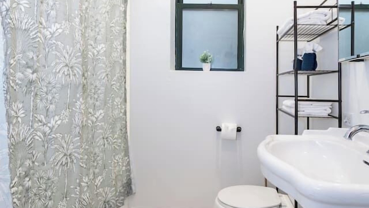 Photo of Bathroom in Park West