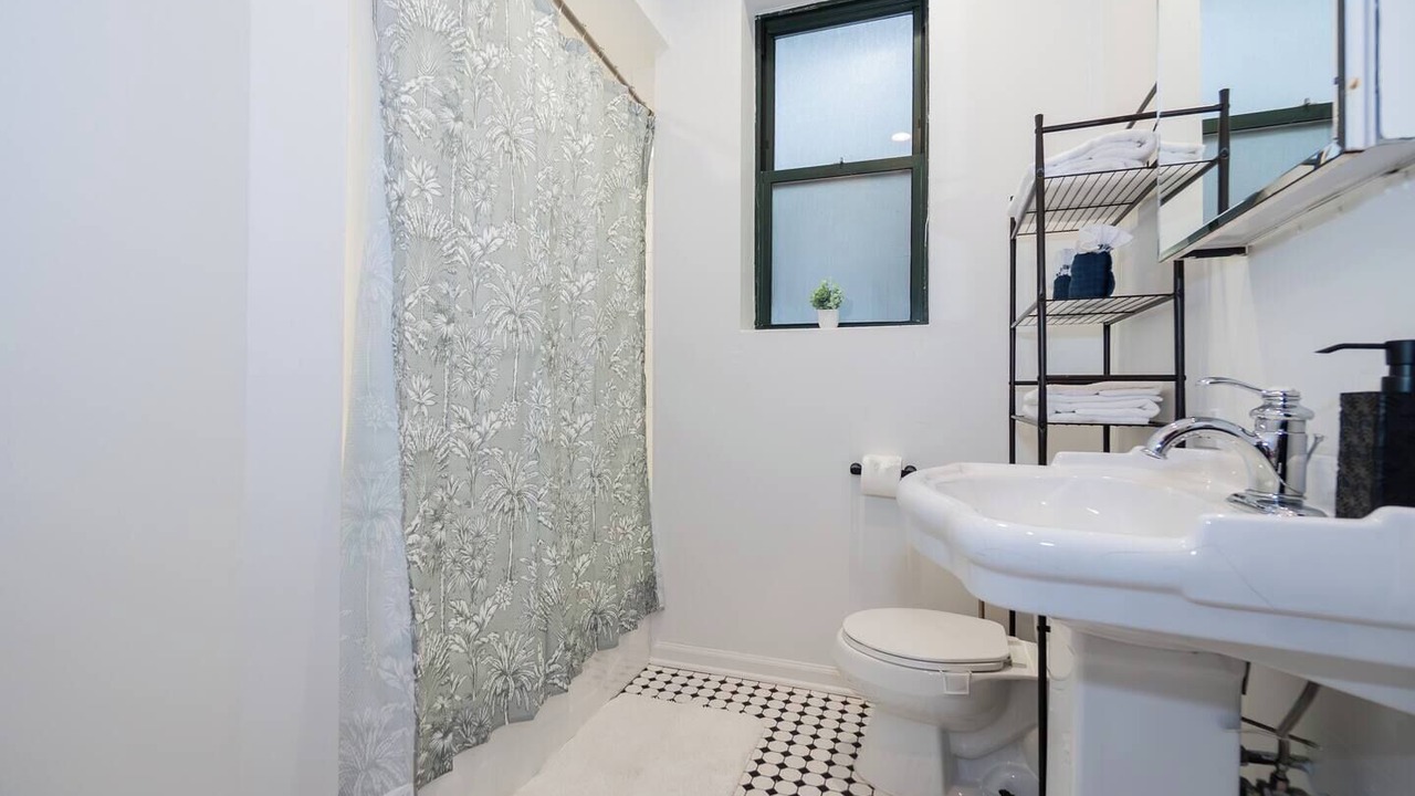 Photo of Bathroom in Park West