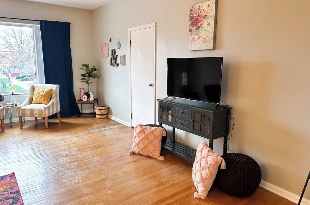Photo of Livingroom in Taylorville