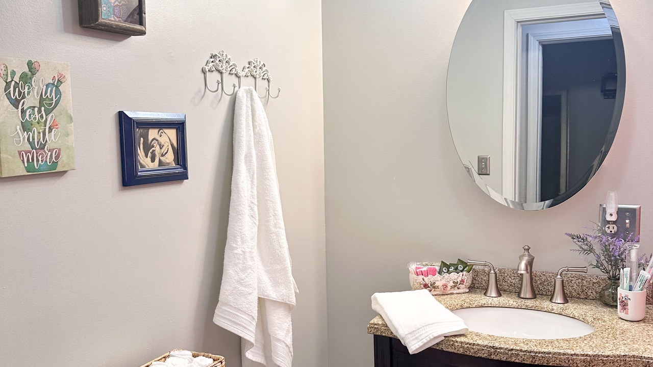 Photo of Bathroom in Taylorville