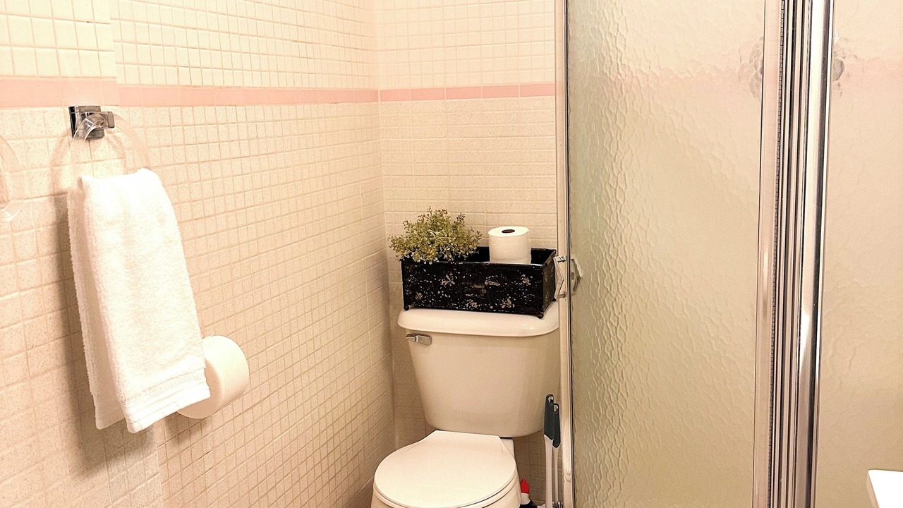 Photo of Bathroom in Taylorville