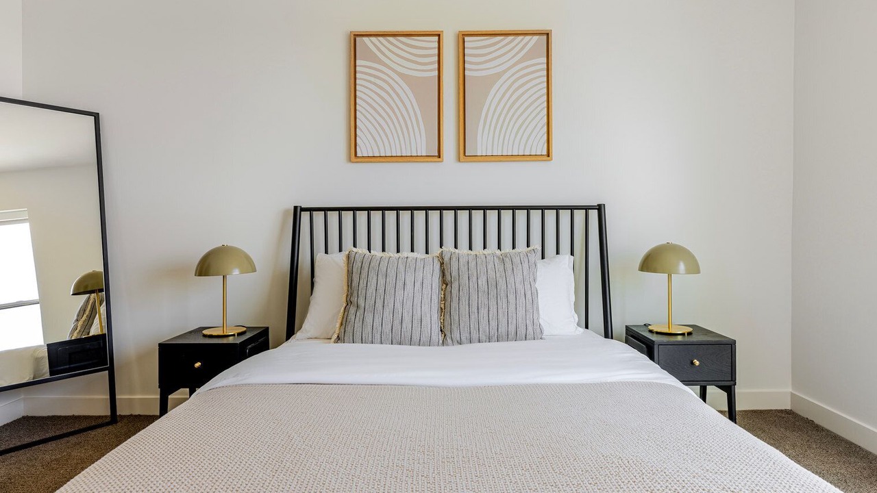 Photo of Bedroom in Elmhurst